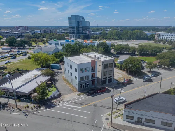 $485,000 | 314 Davis Street, Unit 301, Wilmington, NC 28401