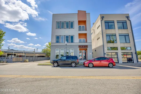 $485,000 | 314 Davis Street, Unit 301, Wilmington, NC 28401