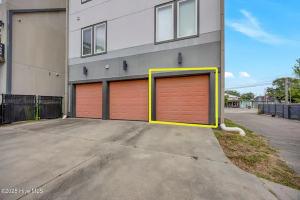$485,000 | 314 Davis Street, Unit 301, Wilmington, NC 28401