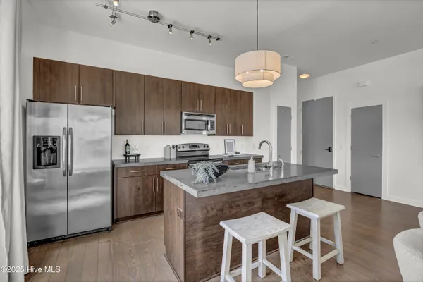 $485,000 | 314 Davis Street, Unit 301, Wilmington, NC 28401