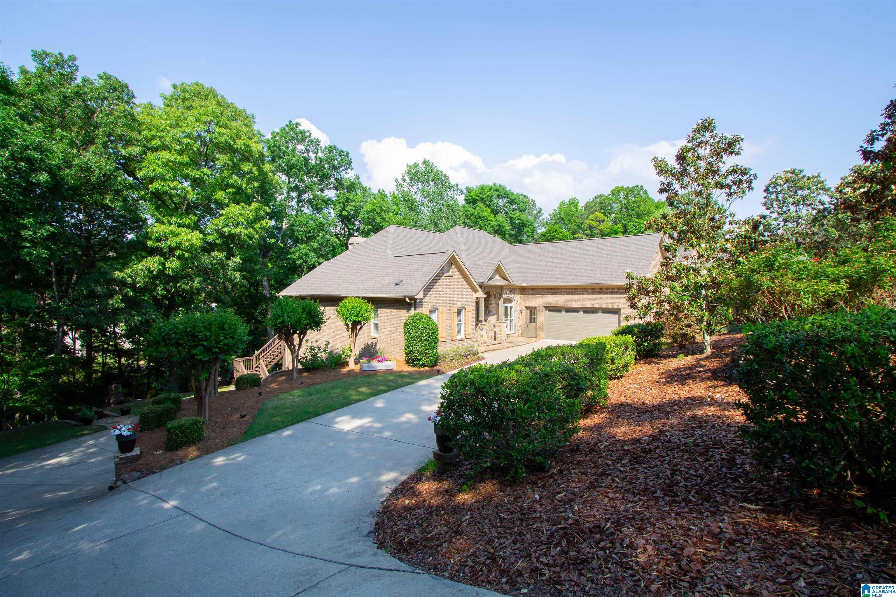 403 Knightsbridge Alabaster, AL 35007 - Photo 1 of 83
