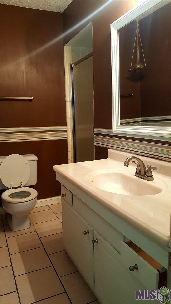 1785 Potwin Drive Baton Rouge, LA 70810 - Photo 10 of 14 Master Bath