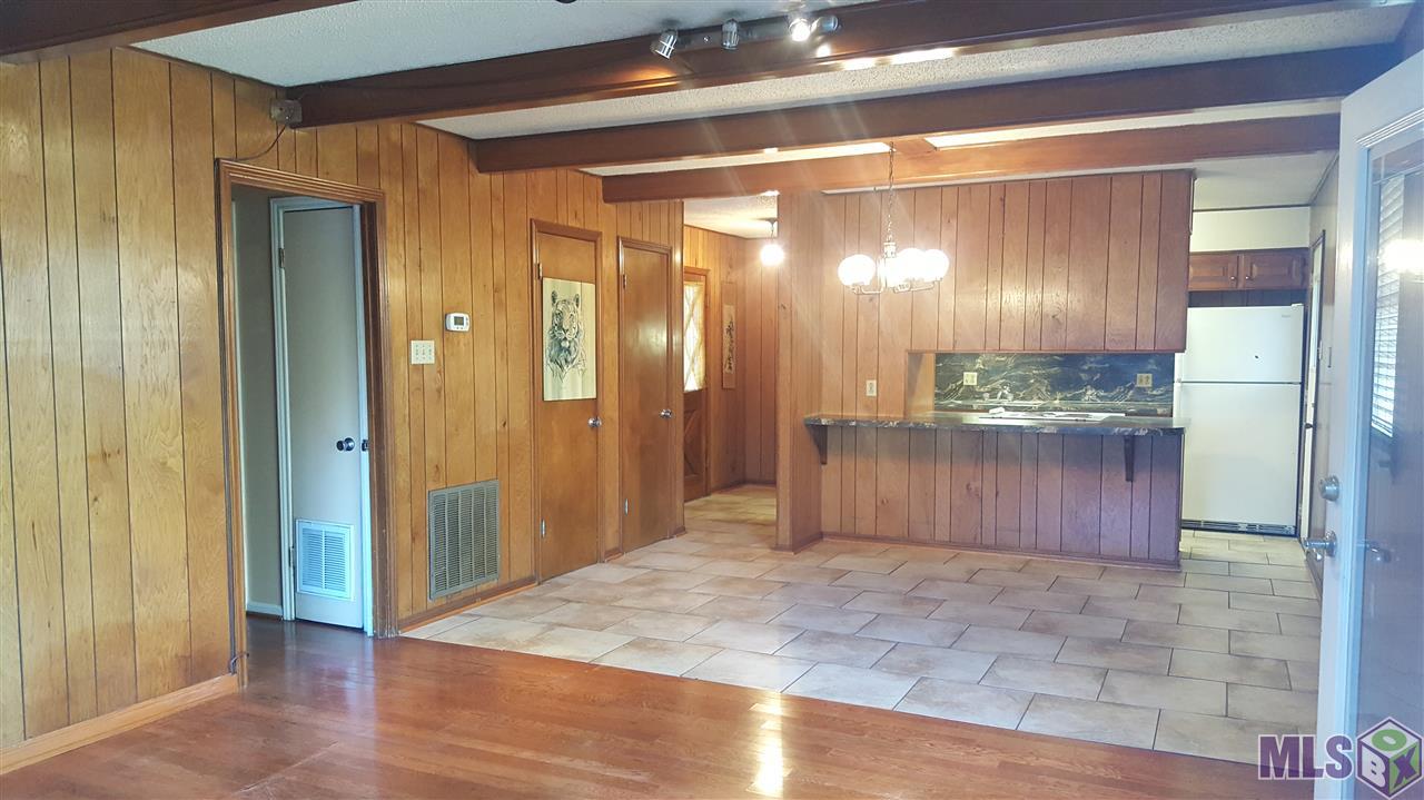 1785 Potwin Drive Baton Rouge, LA 70810 - Photo 3 of 14 Living/Dining