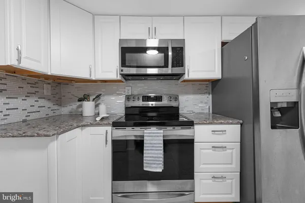 $585,000 | 1515 South Arlington Ridge Road, Unit 703, Arlington, VA 22202