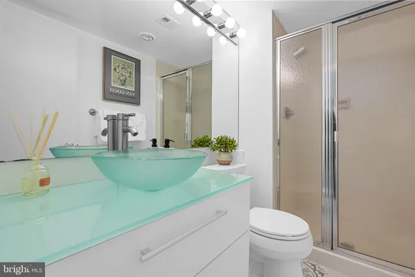 $585,000 | 1515 South Arlington Ridge Road, Unit 703, Arlington, VA 22202