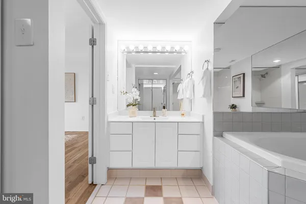 $585,000 | 1515 South Arlington Ridge Road, Unit 703, Arlington, VA 22202