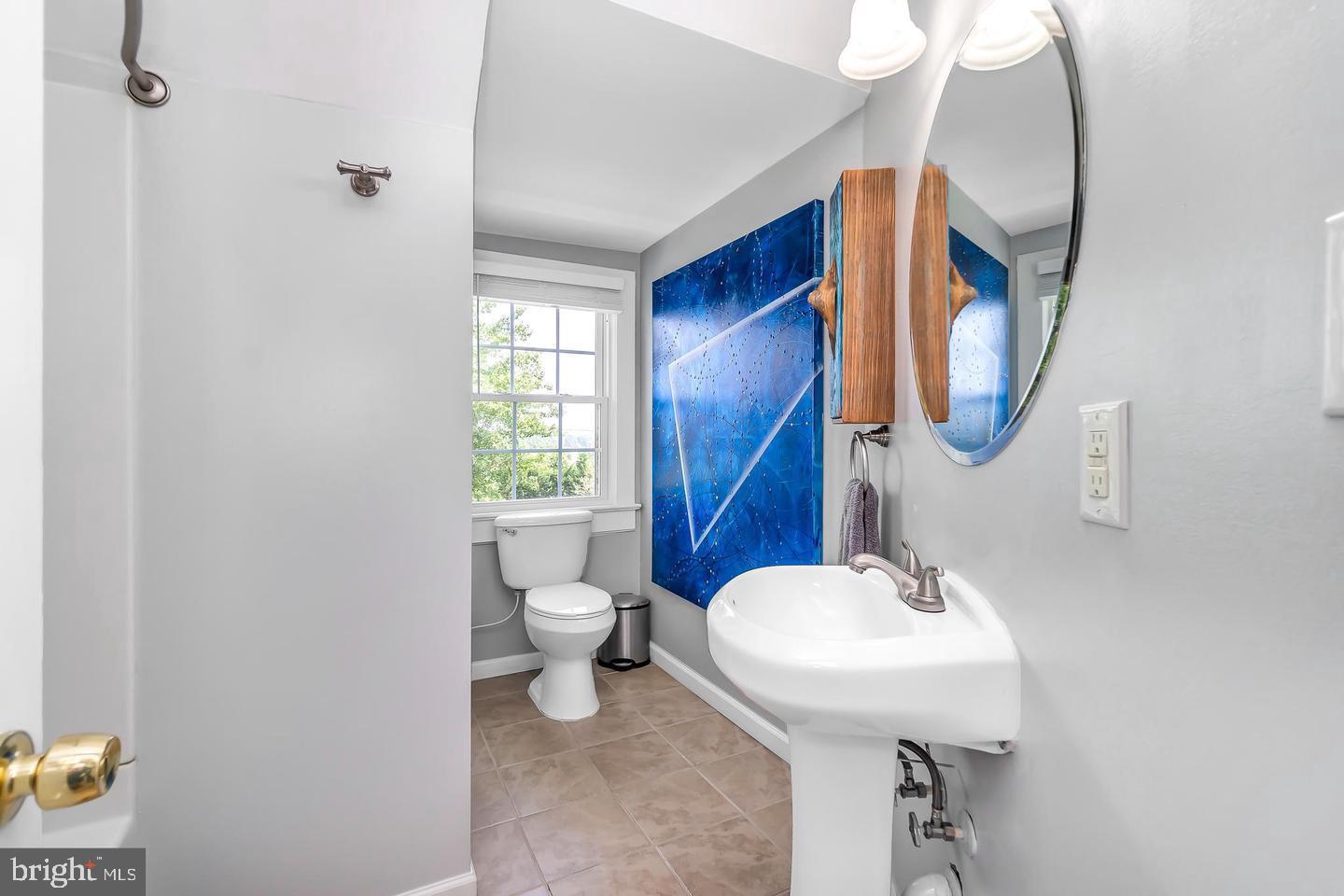 10004 Plank Road Spotsylvania, VA 22553 - Photo 11 of 50 Main level full bath