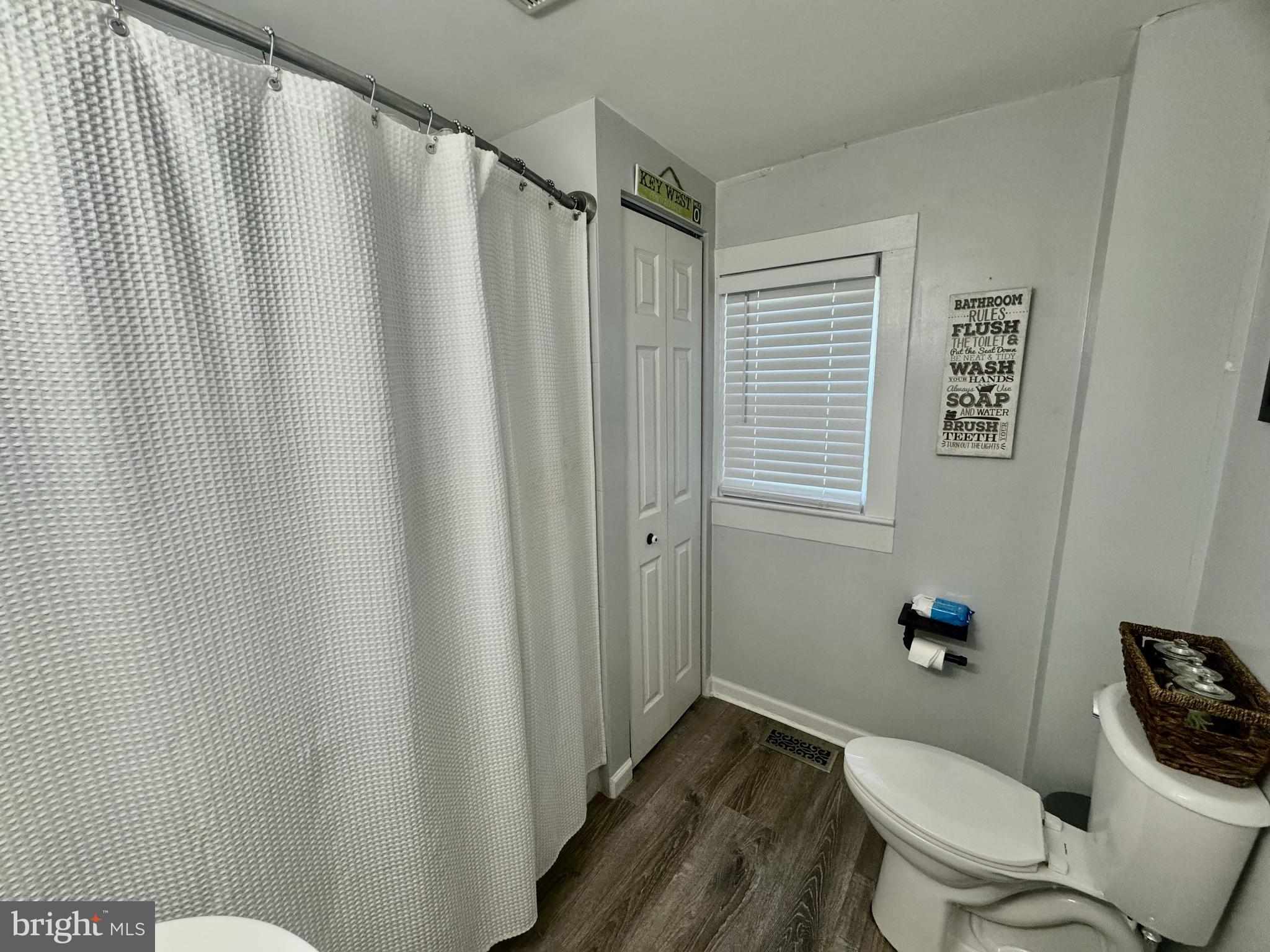 10004 Plank Road Spotsylvania, VA 22553 - Photo 31 of 50 Main level bath #1