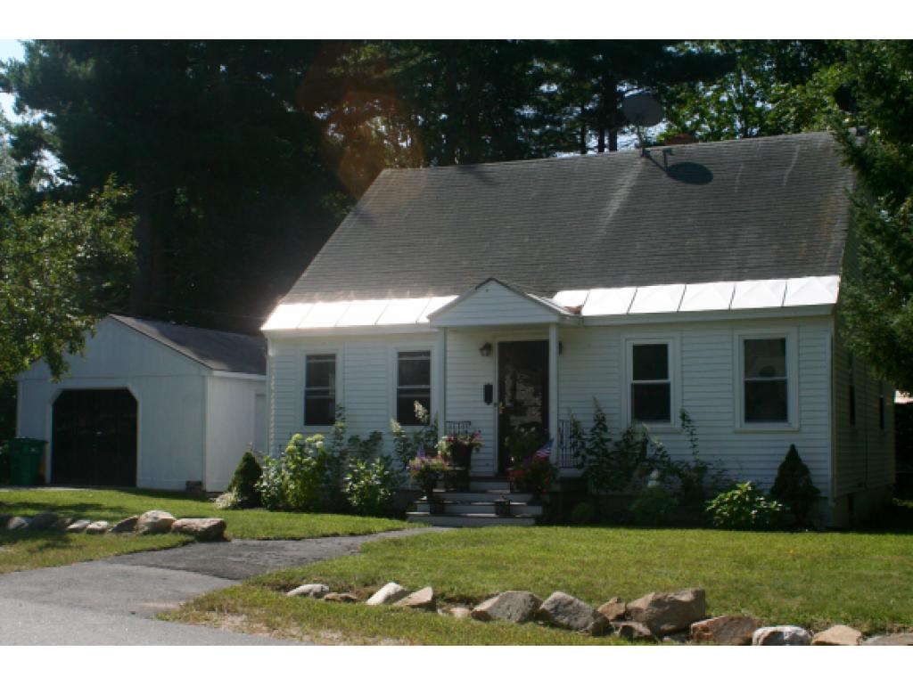 17 Nutter Street Rochester, NH 03867 - Photo 3 of 25