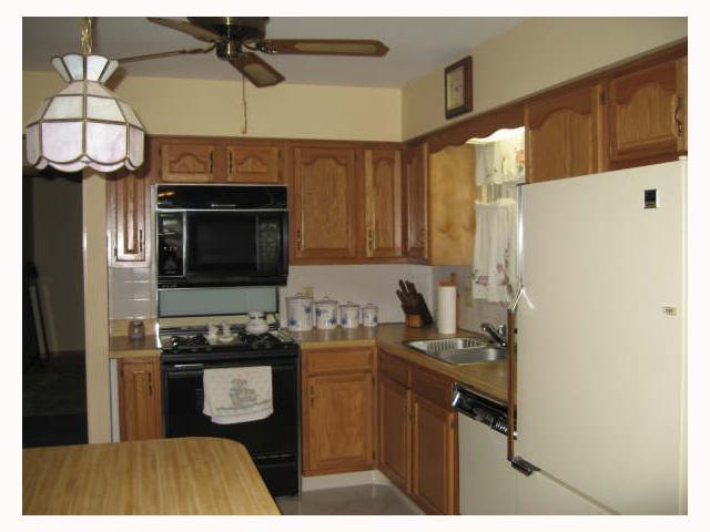 1270 Bernhard Road Columbus, OH 43227 - Photo 4 of 8 Gallery Image 4