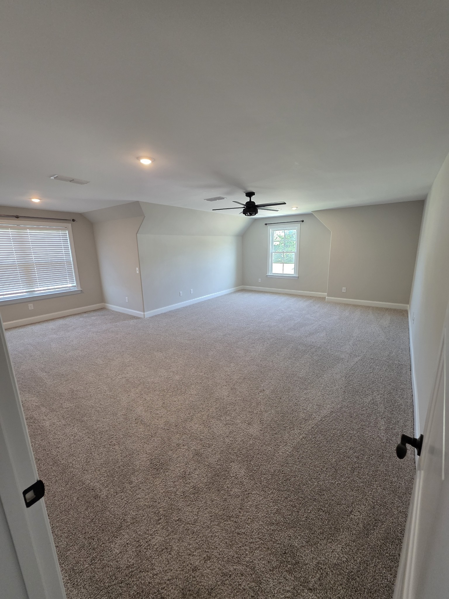 453 Ruby Oaks Lane Murfreesboro, TN 37128 - Photo 13 of 34 an empty room with a empty space and windows