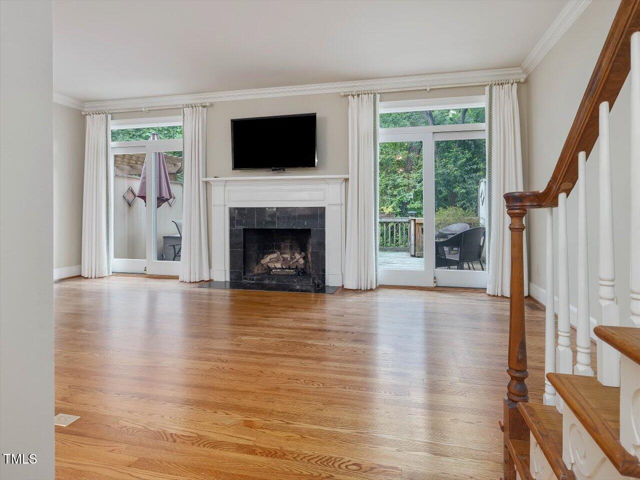 3347 Ridgecrest Court Raleigh, NC 27607 - Photo 25 of 65 27-Living Room