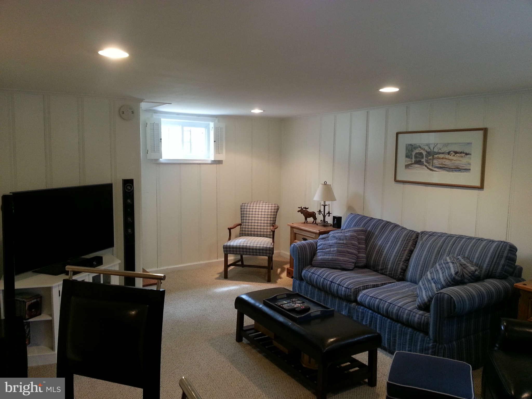 2614 Spencer Road Chevy Chase, MD 20815 - Photo 18 of 27 Family Room