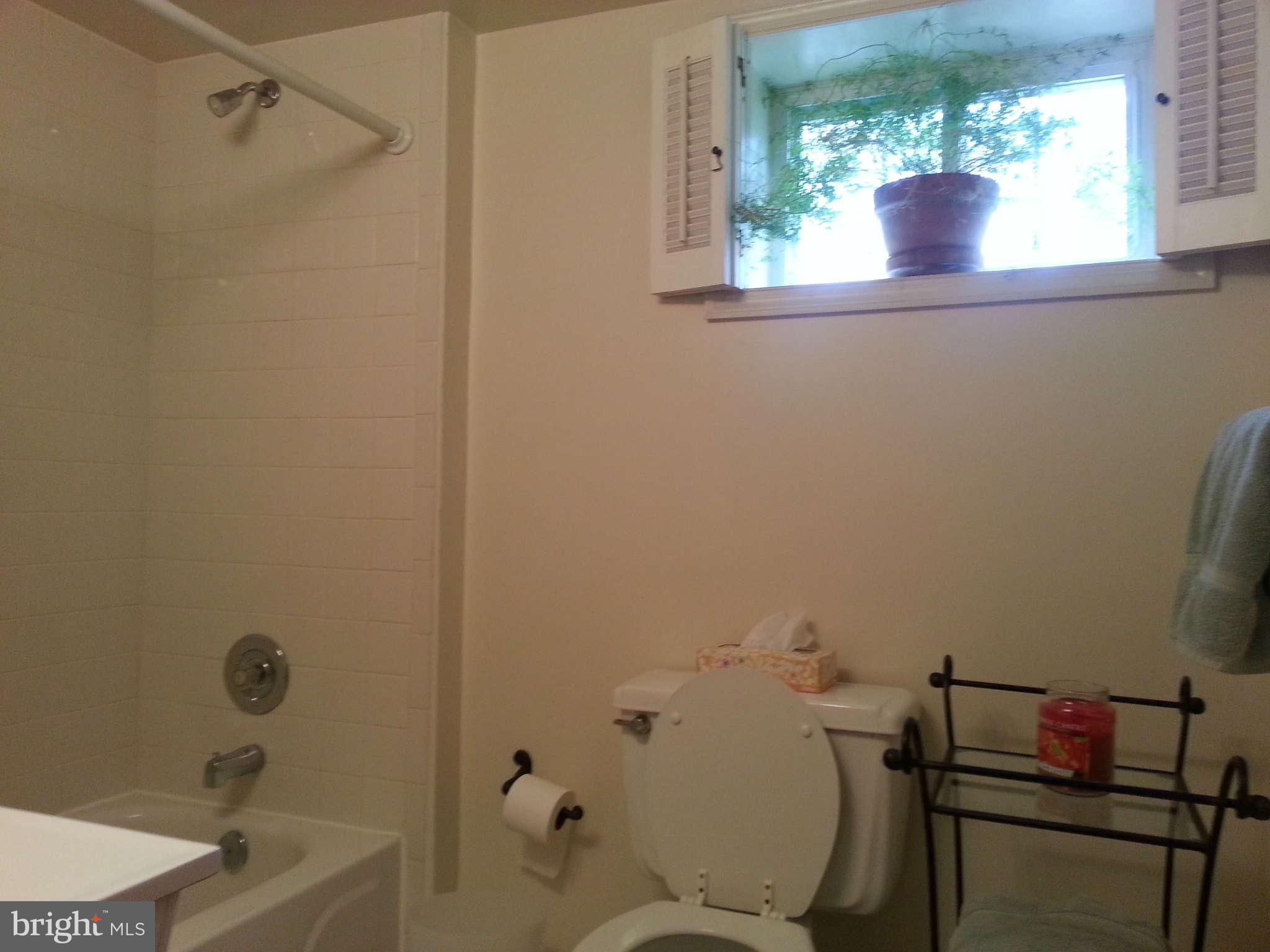 2614 Spencer Road Chevy Chase, MD 20815 - Photo 20 of 27 Bath