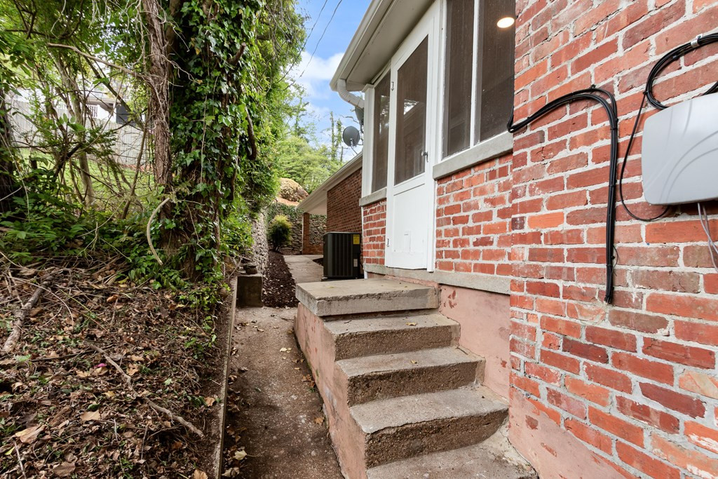 27 Bayless Street Murphy, NC 28906 - Photo 29 of 108