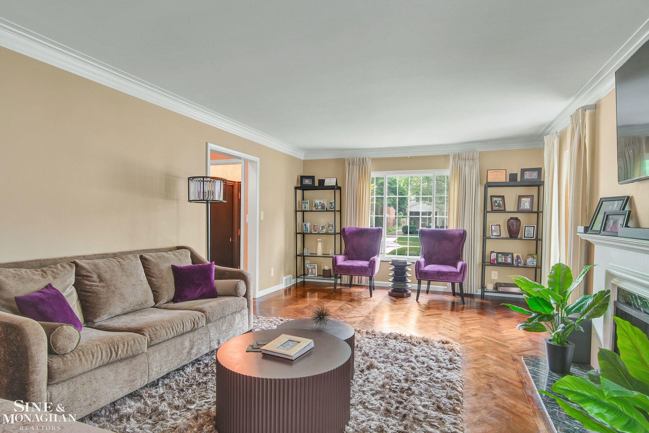 1886 Severn Road Grosse Pointe Woods, MI 48236 - Photo 4 of 38