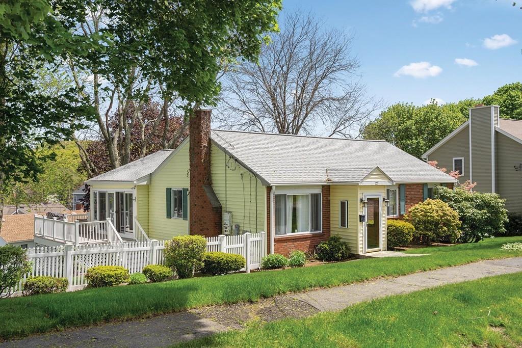 22 Addison Road Waltham, MA 02452 - Photo 2 of 17 Gallery Image 2