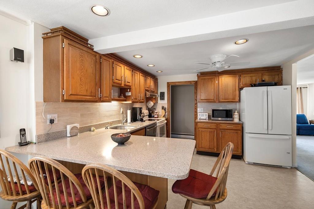 22 Addison Road Waltham, MA 02452 - Photo 5 of 17 Gallery Image 5