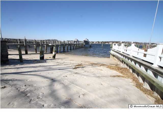 814 Sinclair Road Point Pleasant, NJ 08742 - Photo 23 of 23 a view of a terrace