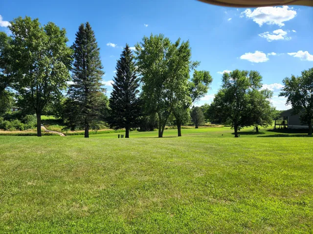 $15,000 | 1307 Northridge Drive, Lakefield, MN 56150