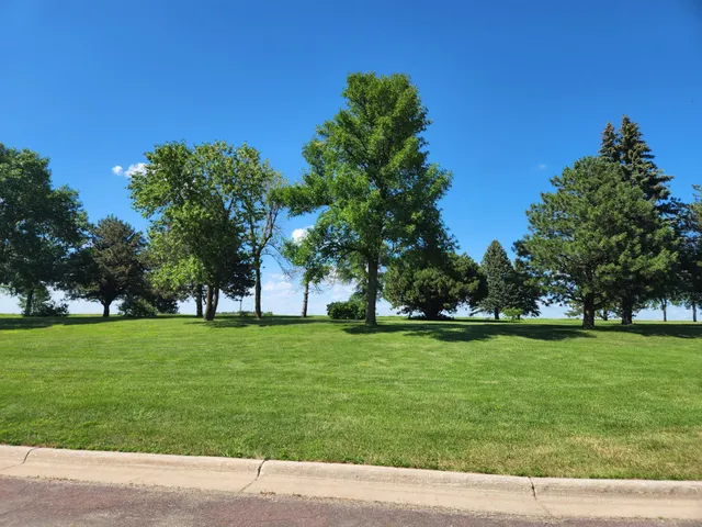 $15,000 | 1307 Northridge Drive, Lakefield, MN 56150