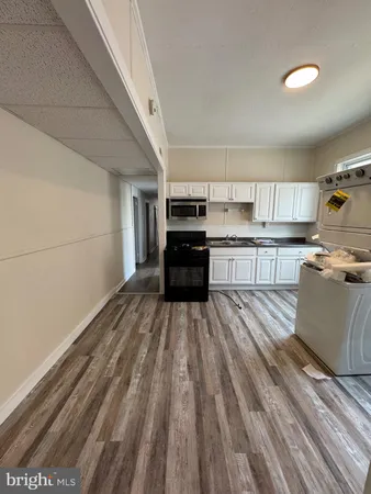 $1,350 | 117 South 3rd Street, Unit B, Oxford, PA 19363