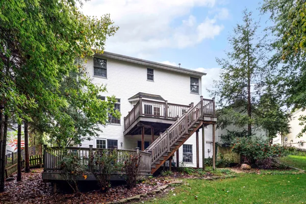 $578,900 | 2243 Waterford Way Northeast, Grand Rapids, MI 49525