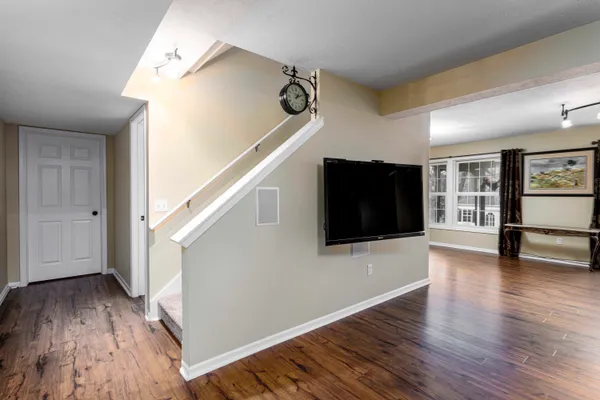 $578,900 | 2243 Waterford Way Northeast, Grand Rapids, MI 49525