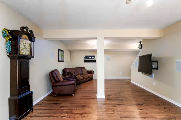 $578,900 | 2243 Waterford Way Northeast, Grand Rapids, MI 49525