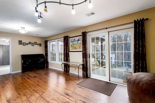 $578,900 | 2243 Waterford Way Northeast, Grand Rapids, MI 49525