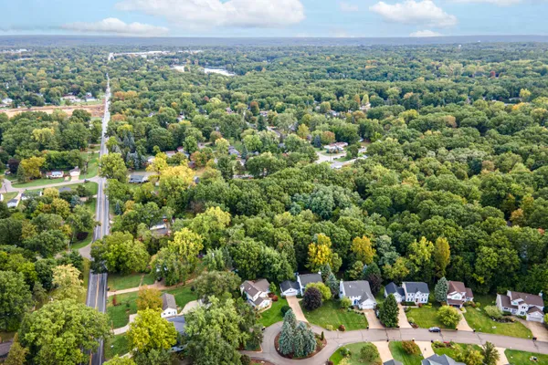 $578,900 | 2243 Waterford Way Northeast, Grand Rapids, MI 49525