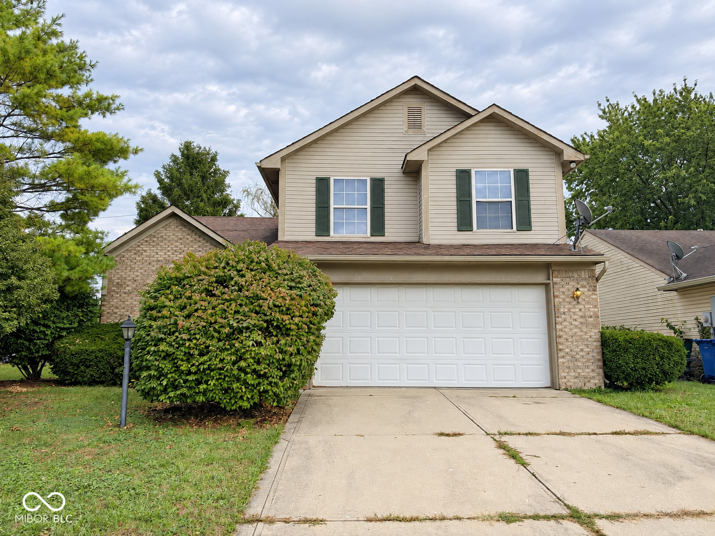 12915 Longleaf Lane Fishers, IN 46038 - Photo 1 of 17 Gallery Image 1