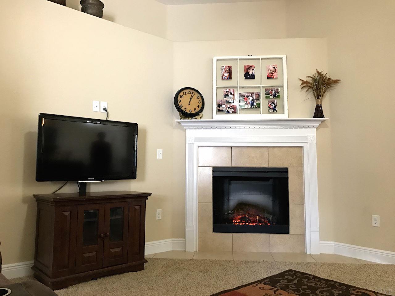 9956 Nichols Lake Road Milton, FL 32583 - Photo 16 of 41 Fireplace