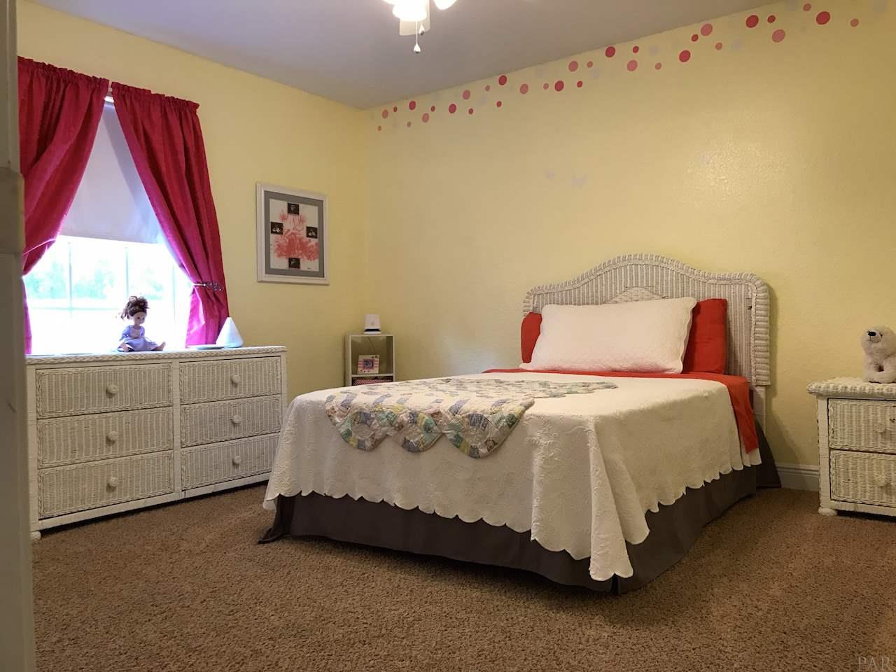 9956 Nichols Lake Road Milton, FL 32583 - Photo 31 of 41 Additional Bedroom