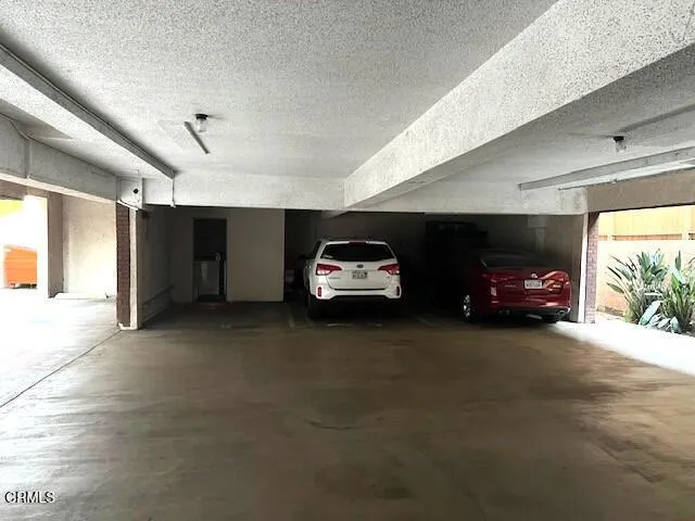 $2,300 | 412 Ivy Street, Unit 6, Glendale, CA 91204