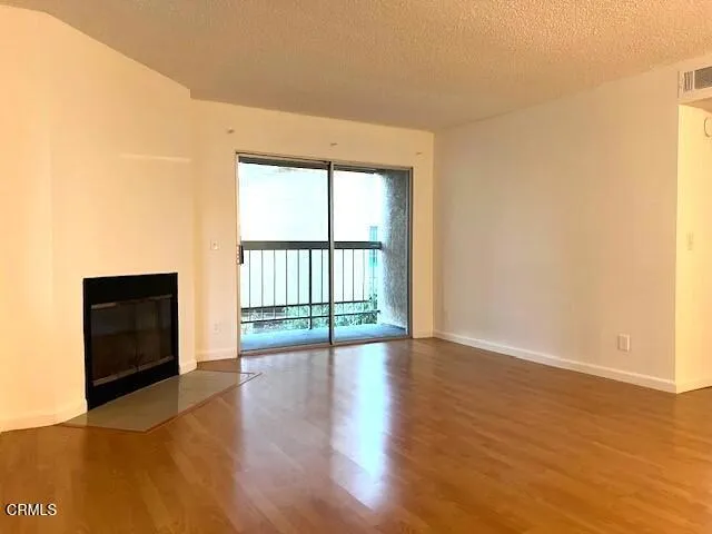 $2,300 | 412 Ivy Street, Unit 6, Glendale, CA 91204