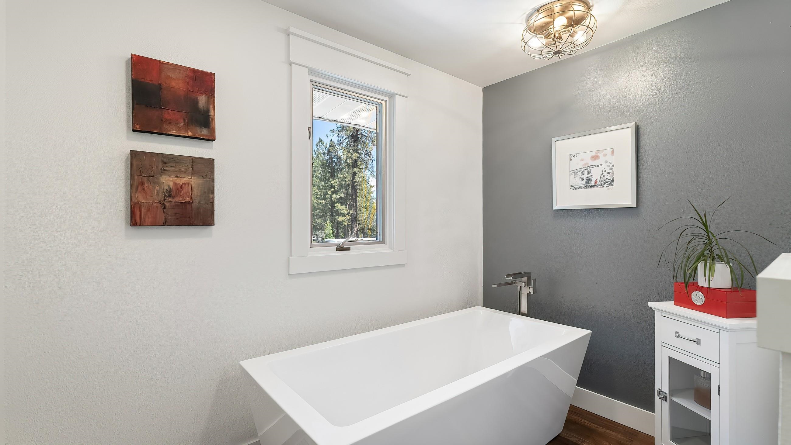 2710 West Regina Lane Spokane, WA 99218 - Photo 27 of 50