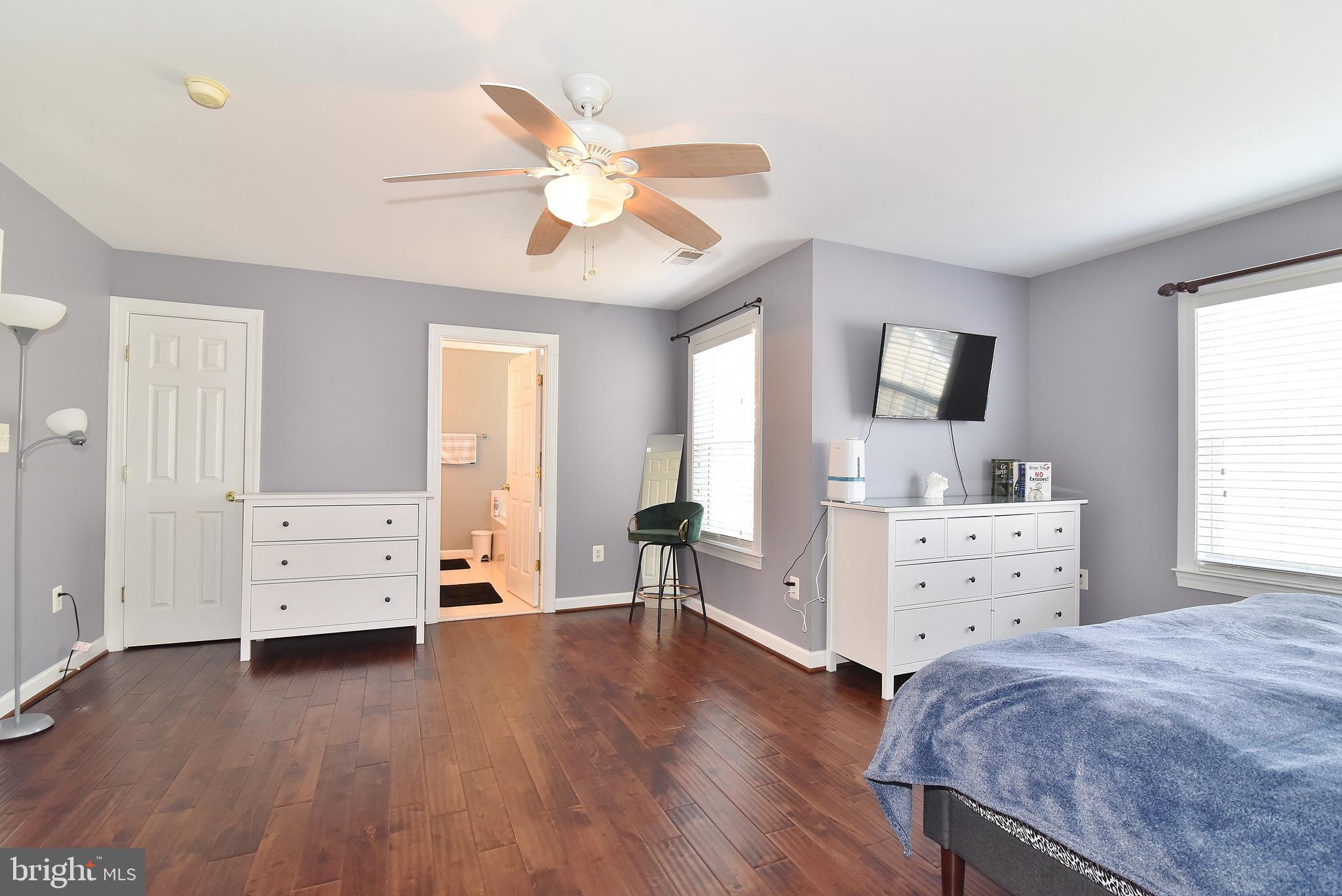 9074 Furey Road Lorton, VA 22079 - Photo 17 of 39 Primary Bedroom Suite