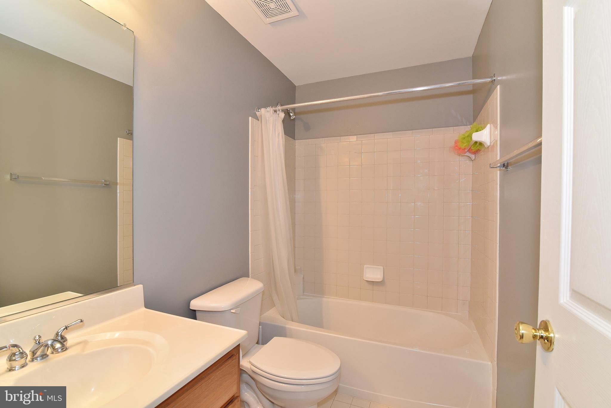 9074 Furey Road Lorton, VA 22079 - Photo 27 of 39 Bathroom 3