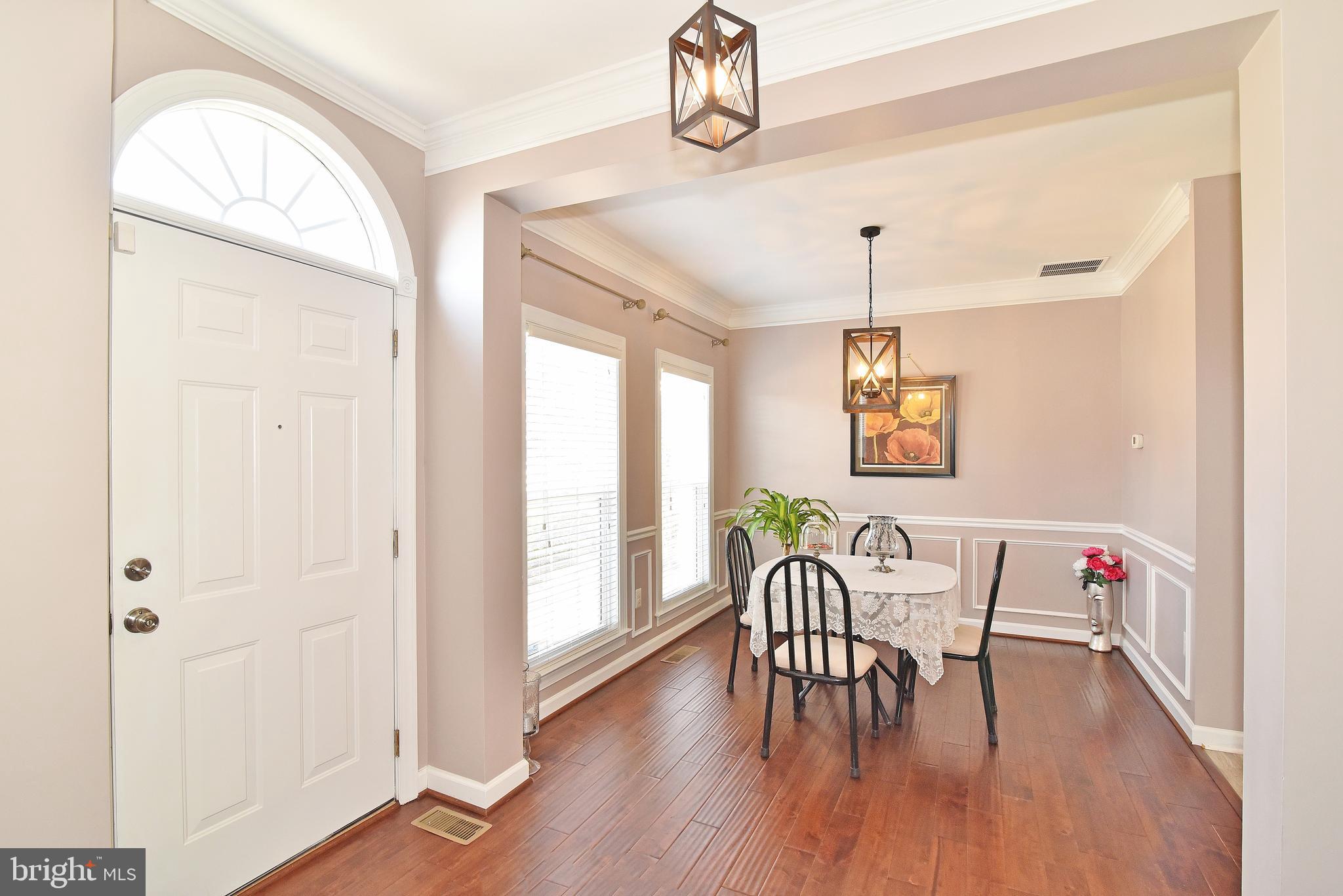 9074 Furey Road Lorton, VA 22079 - Photo 10 of 39 Foyer / Dining Room
