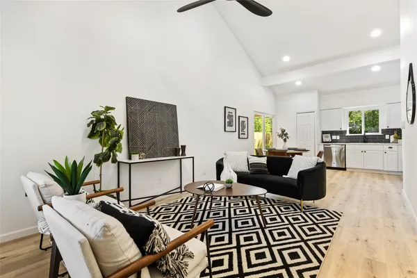 a view of backyard with tree