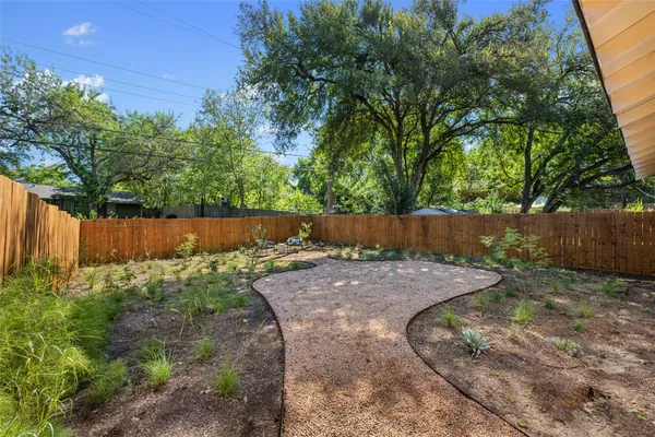 $625,000 | 6209 Reicher Drive, Austin, TX 78723