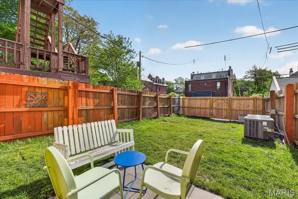 $457,800 | 2416 South 18th Street, St. Louis, MO 63104