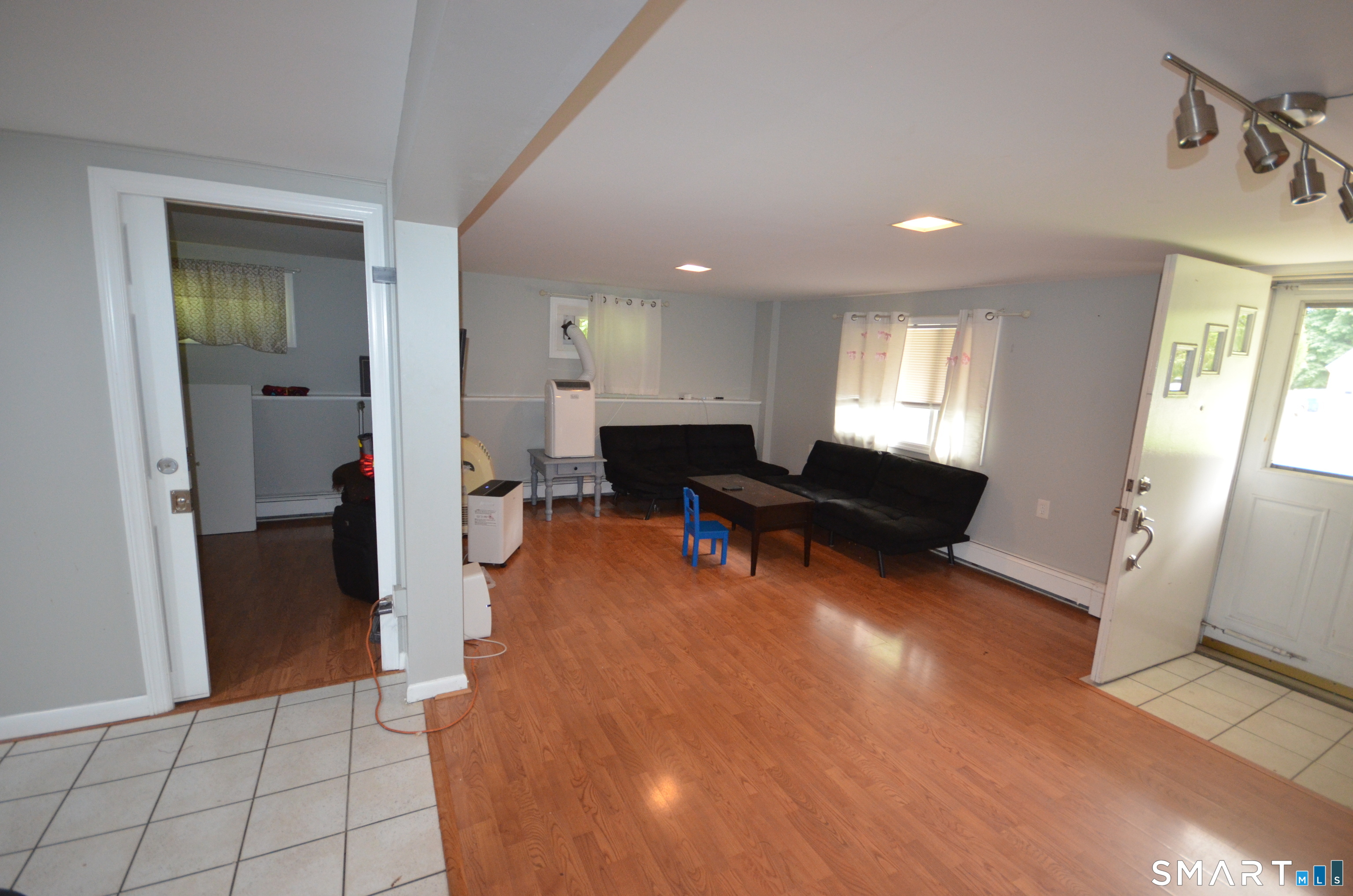 90 Colonese Road Fairfield, CT 06825 - Photo 11 of 12 Gallery Image 11