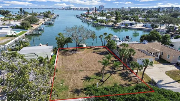 $1,600,000 | 4031 Poinsettia Drive, St. Pete Beach, FL 33706