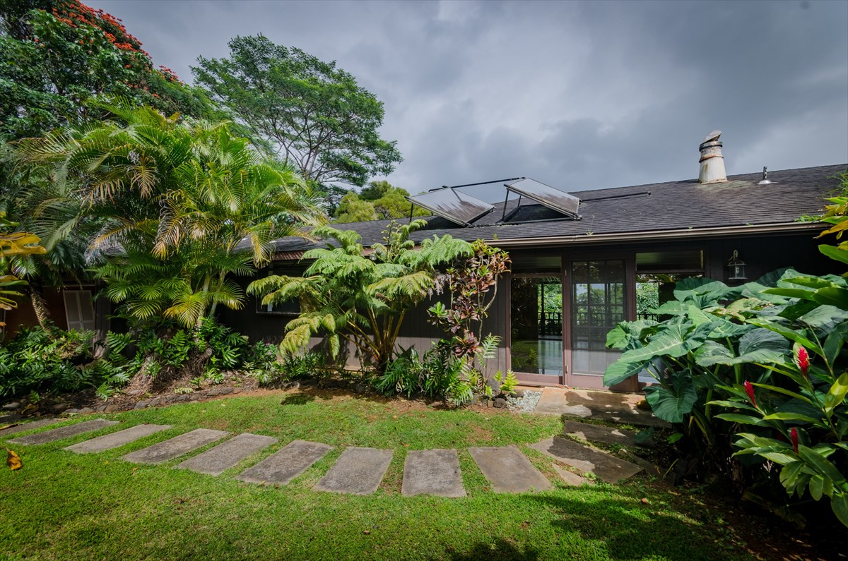 4110 Koloa Road Koloa, HI 96756 - Photo 4 of 18 a view of a backyard with plants
