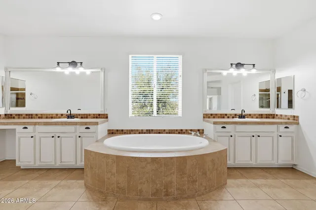 $949,000 | 4080 East Canyon Way, Chandler, AZ 85249