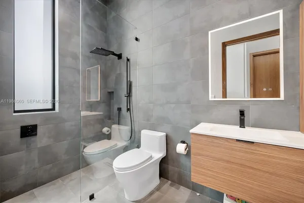 $6,950,000 | 1200 Northeast 94th Street, Miami Shores, FL 33138