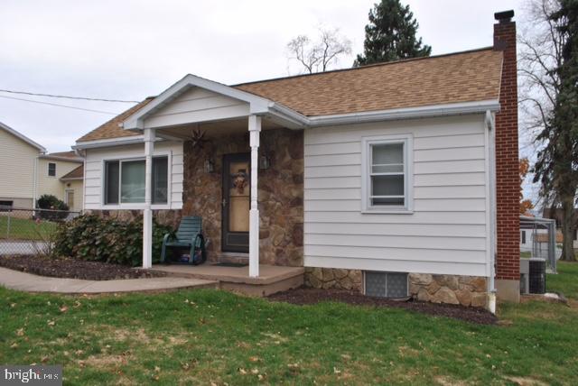 1034 Kathleen Street Lebanon, PA 17046 - Photo 1 of 12 Gallery Image 1