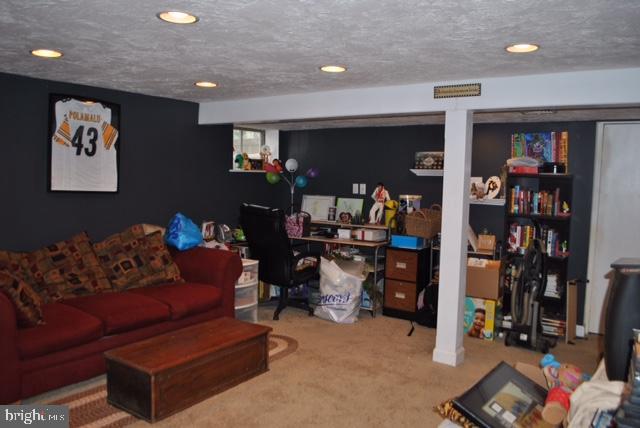 1034 Kathleen Street Lebanon, PA 17046 - Photo 4 of 12 Gallery Image 4